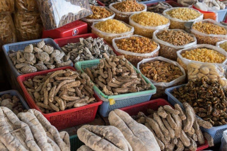 Binh Tay Market