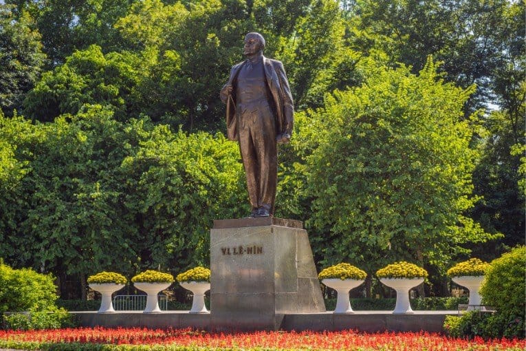 Thong Nhat Park (Lenin Park)