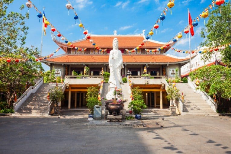 Vinh Nghiem Pagoda
