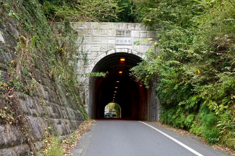 zeniarai benten shrine