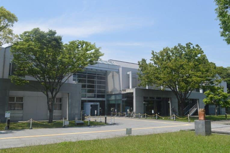 himeji city library