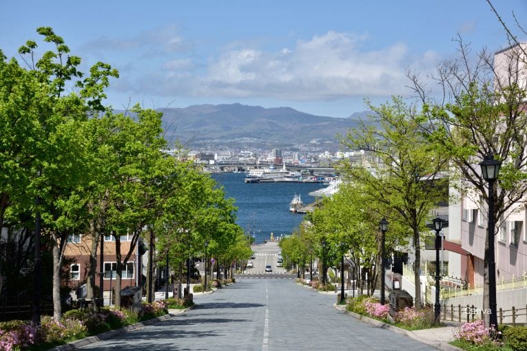 hachimanzaka slope