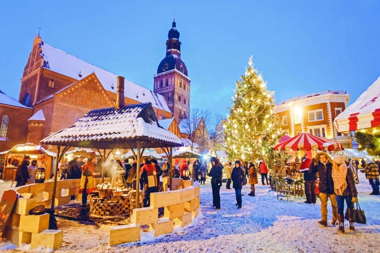 dome square christmas market riga