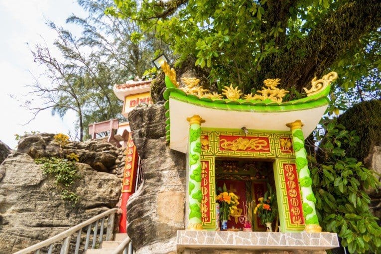 Dinh Cau Rock (Cau Temple)