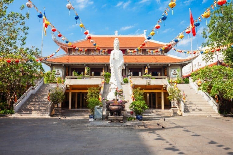 Vinh Nghiem Pagoda