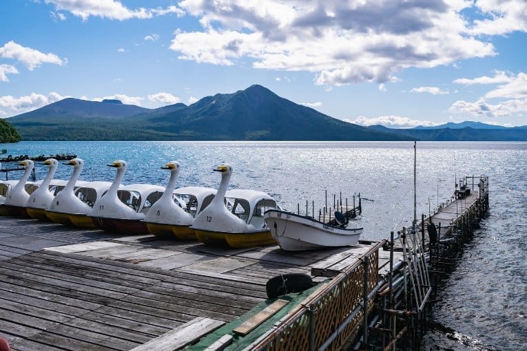 lake shikotsu