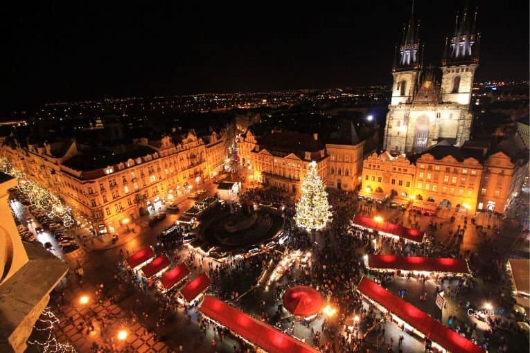 old town square christmas market prague