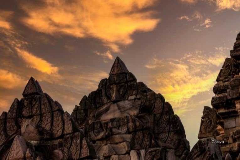 phimai historical park thailand